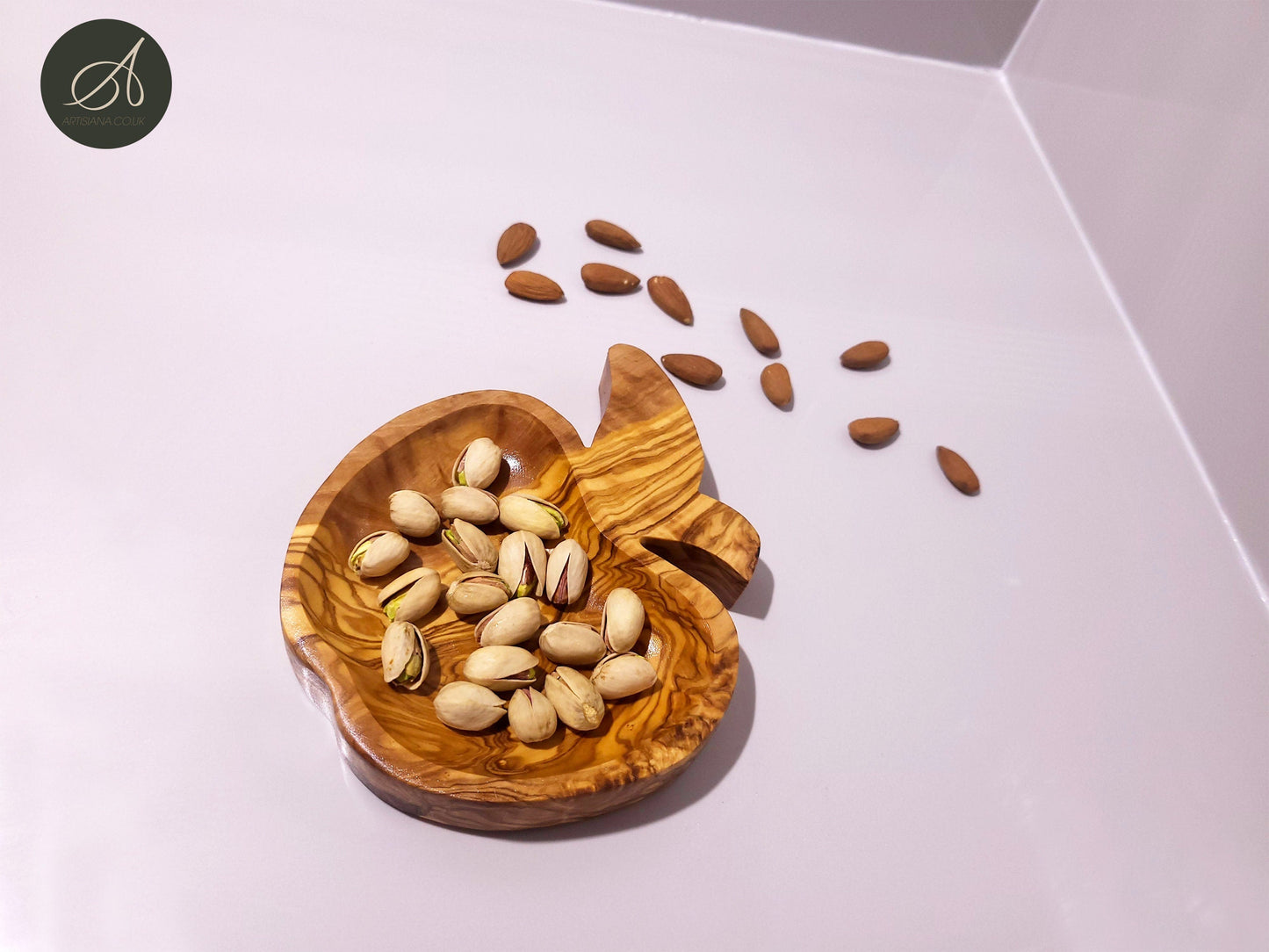 Olive Wood Apple shaped Dish, nut dish, crackers dish, kitchen, restaurant, living room, Sustainably Sourced, Eco-Friendly, handmade, gift