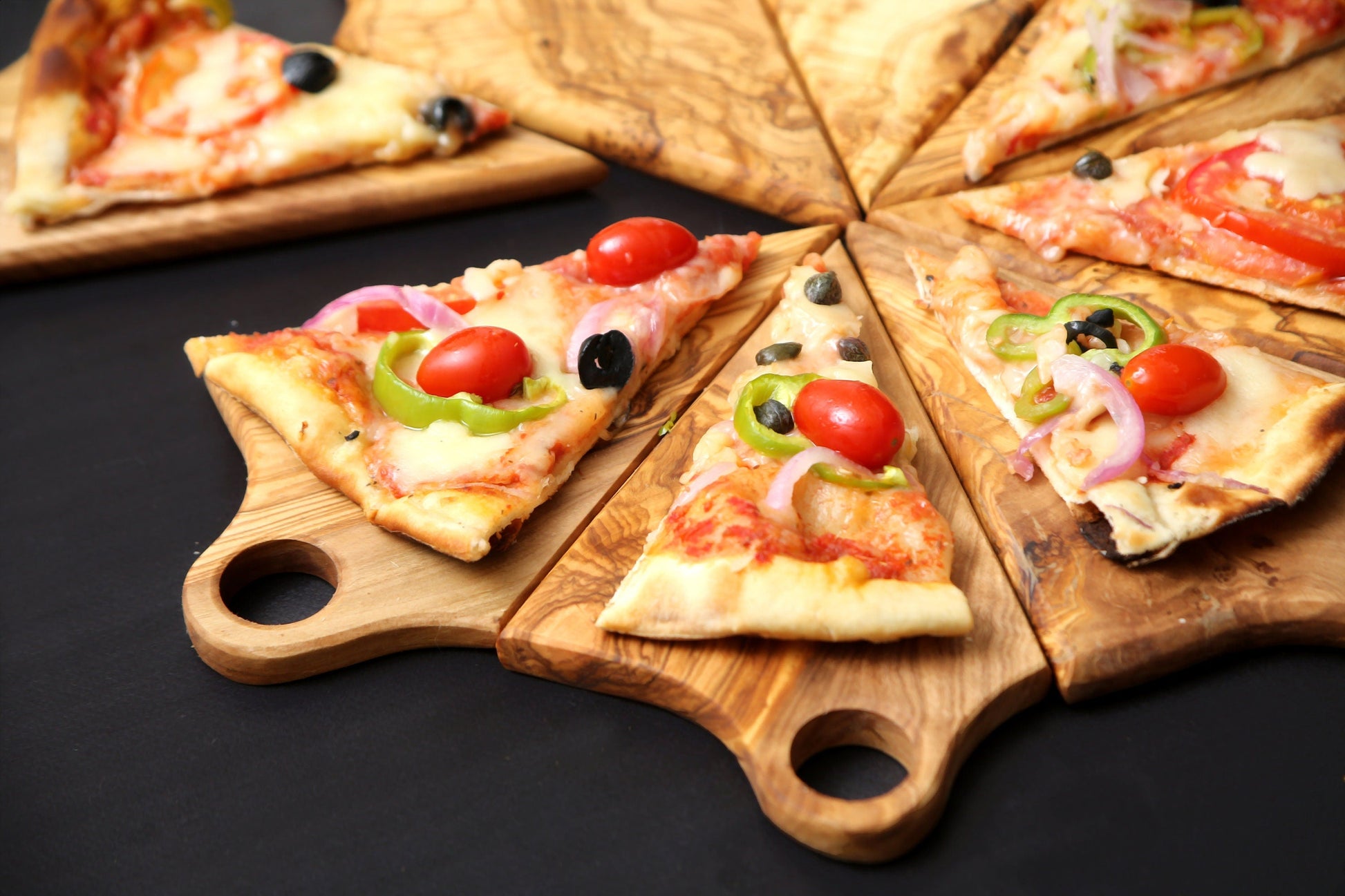 Olive Wood Pizza Serving Platter 40 cm, pizza serving board, pizza lovers, party, gift, handmade
