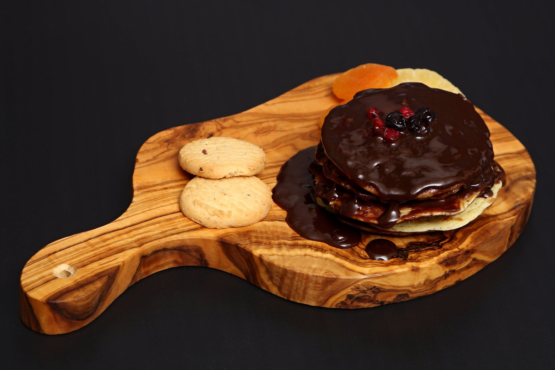 Olive Wood Medium Cutting Board with Handle 39 cm