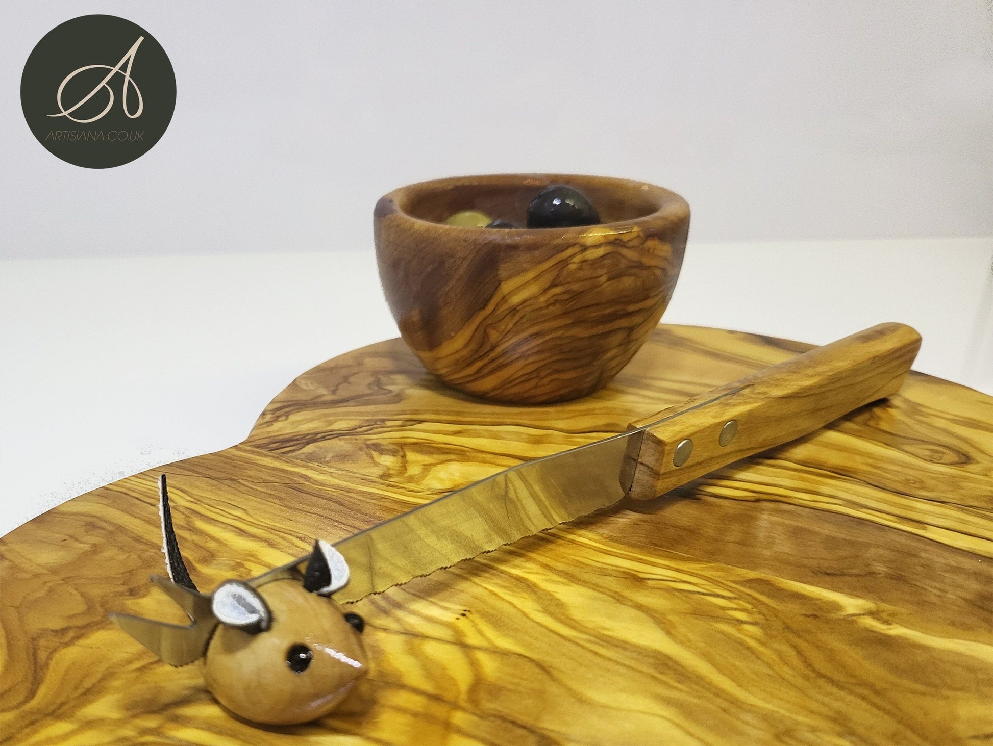 Olive Wood Set for cheese lovers, small bowl, cheese knife and mouse knife holder| cutting board| kitchen| restaurant| chef| gift| decor