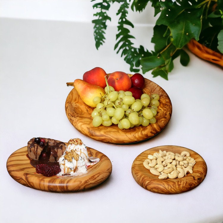 Olive Wood Set of 3 Round Wooden Plates with Round Edge, plate set, kitchen, restaurant, Sustainably Sourced, Eco-Friendly, handmade, gift