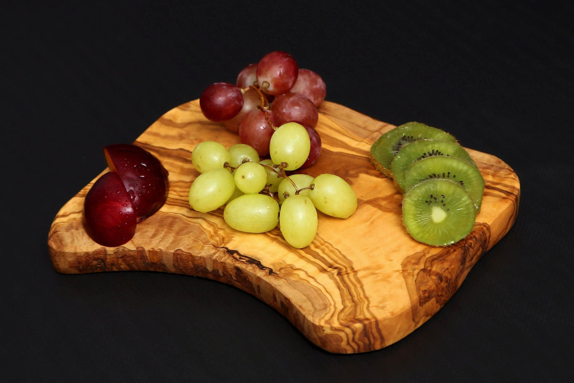 Olive Wood Solid Hand Crafted Irregular Shaped Cheese Chopping/Cutting Board - Perfect Gift Idea For Chefs & Cooking Lovers